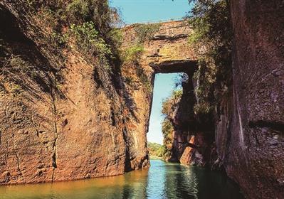 溧水天生桥(资料图片) 溧水区旅游局相关负责人介绍,"秦淮源头过中秋