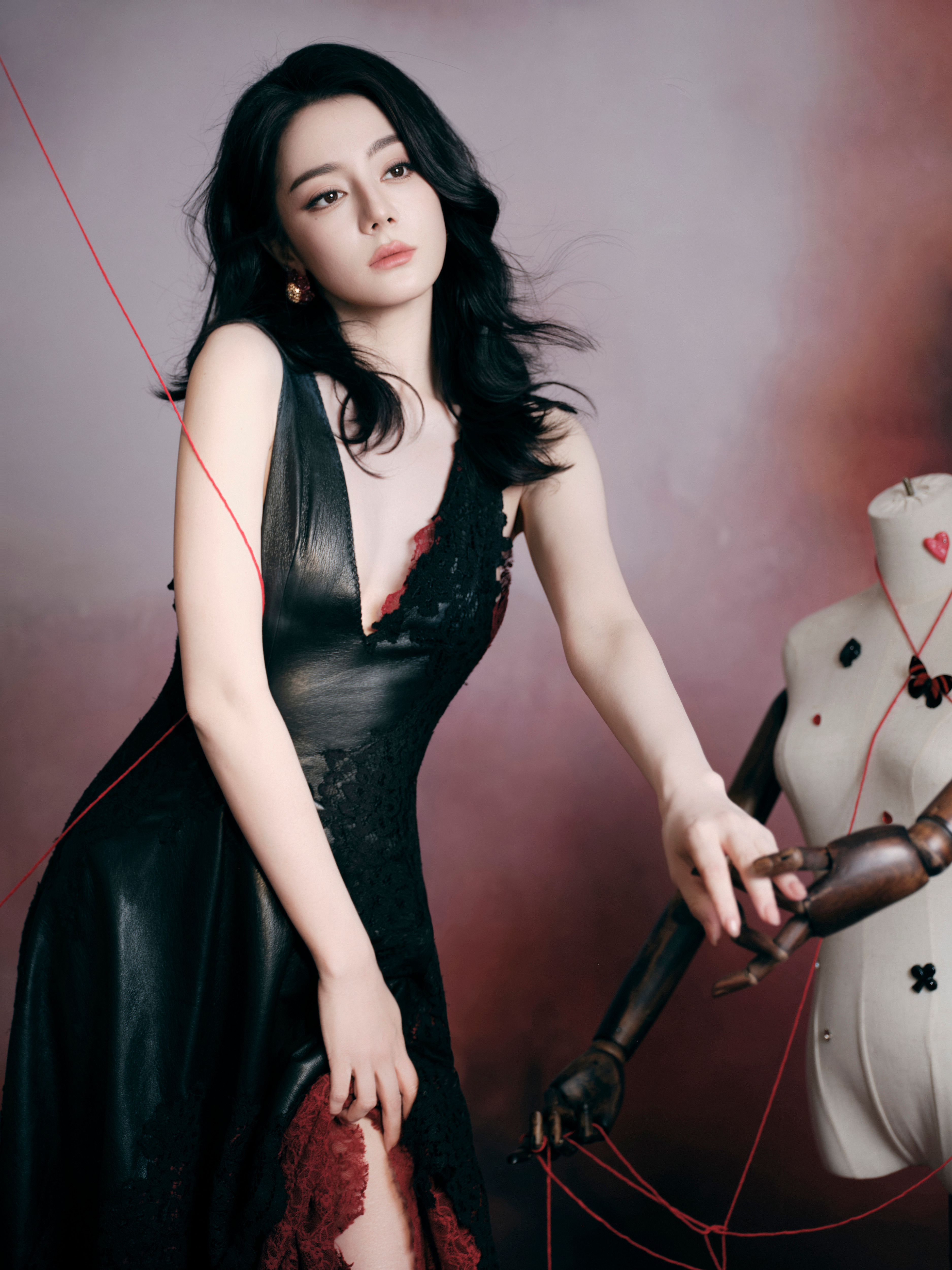 👠迪丽热巴今日白日提灯剧宣陈飞宇没少看迪丽热巴二创