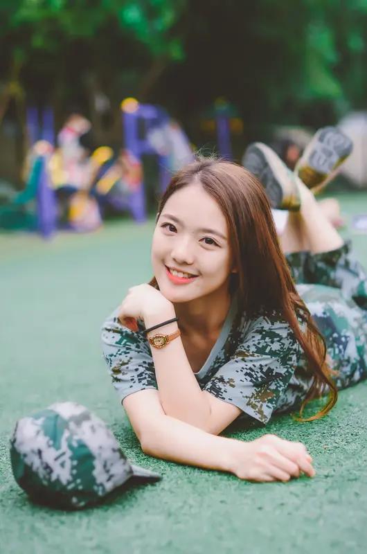 免费的才是最贵的，我以前的想法是，一些大学，某些专业之所以免费，往往是因为没有人