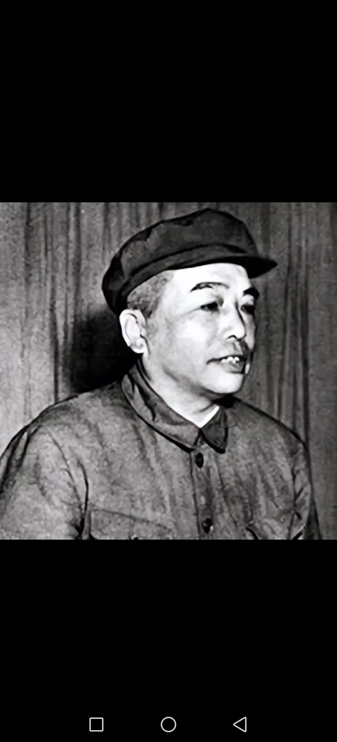 1962年，彭德怀与浦安修办理离婚。事后，彭德怀跟身边工作人员感慨，说有一个