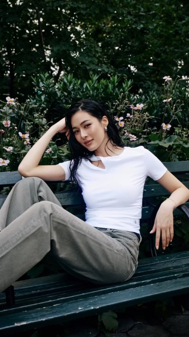 还有好多造型邝玲玲calvinklein纽约时装周🌳邝玲玲纽约时装周​​​