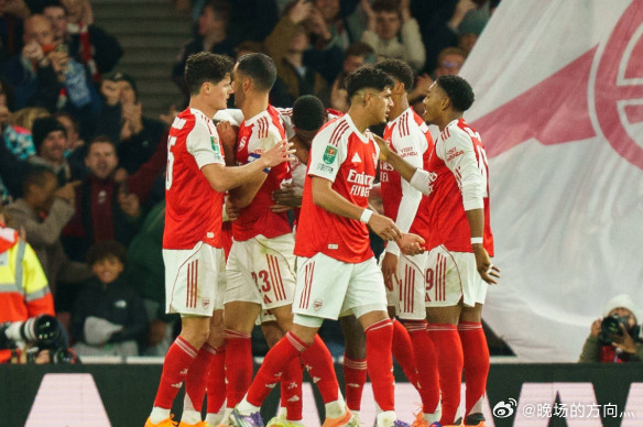 魔鬼赛程！阿森纳后面将陆续迎战桑德兰、热刺、拜仁、切尔西刚刚3-0赢下布拉格斯拉