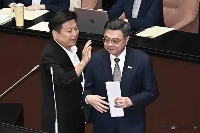 赖清德一纸批示，公然否定立法院冻结卓荣泰薪水的决议，宣称此举违宪，拿个人意志凌驾
