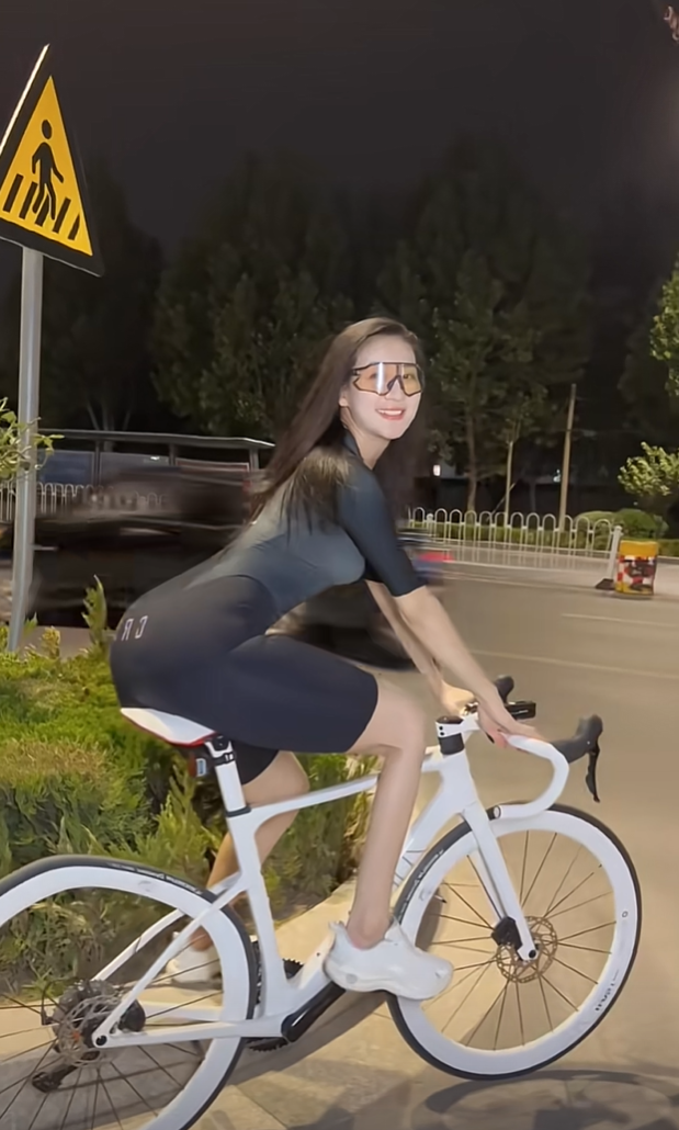 这么完美的身材都被什么人带走了
