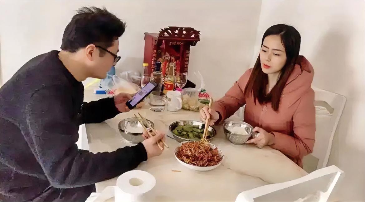 丈夫变心后，对妻子会有这5个明显变化做了这么多年婚姻咨询，我发现男人一旦