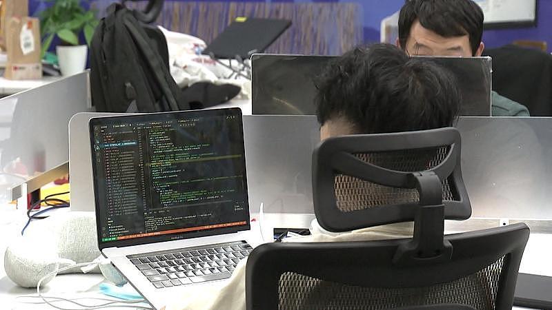 全国总人口连续两年负增长的大背景下，合肥、武汉还能每年稳稳揽入十几万新增常住人口