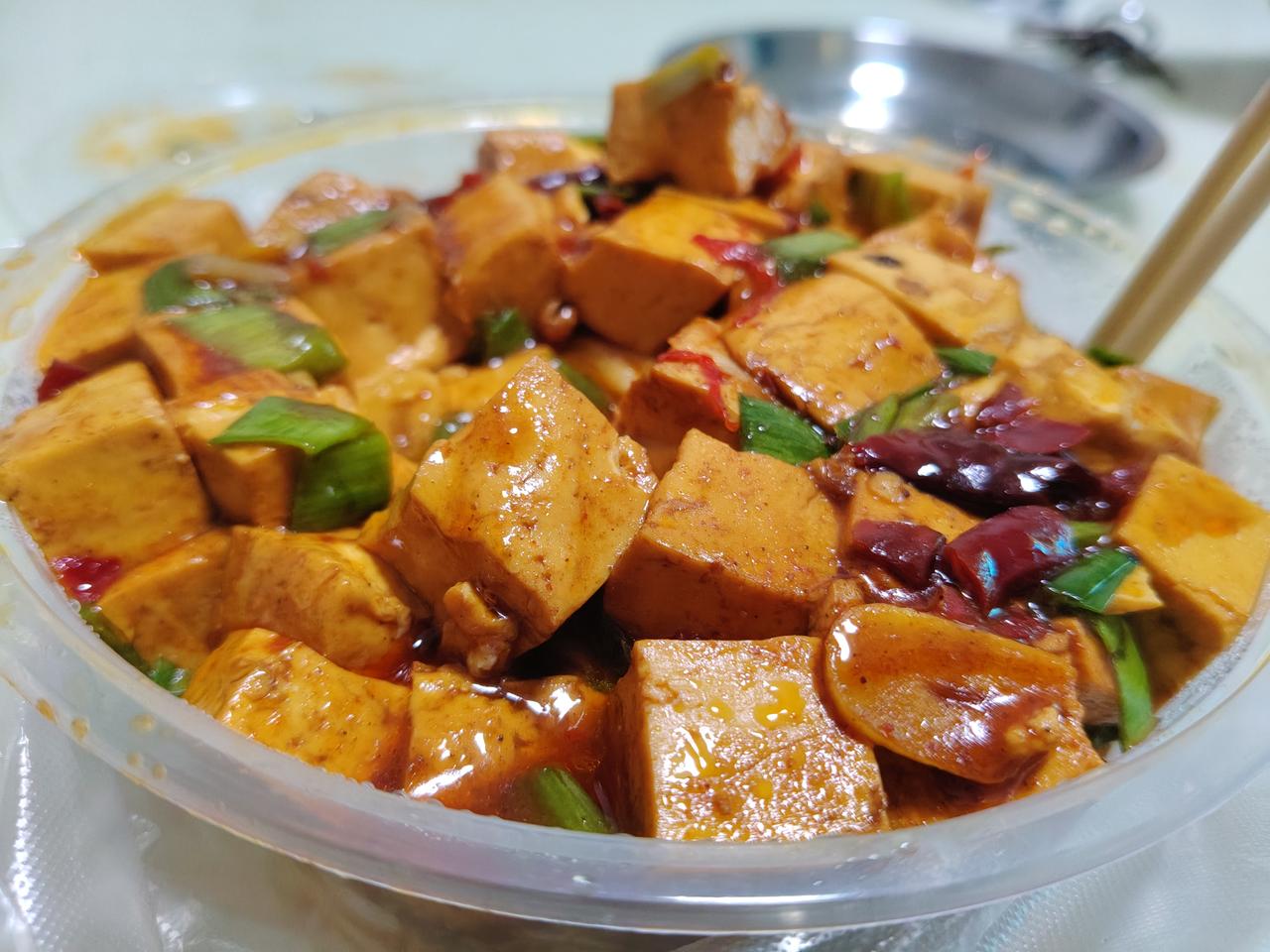 昨天傍晚，突然觉得口味极淡。也许是感冒了不想吃饭，想吃块臭豆腐，刺激一下味觉的那