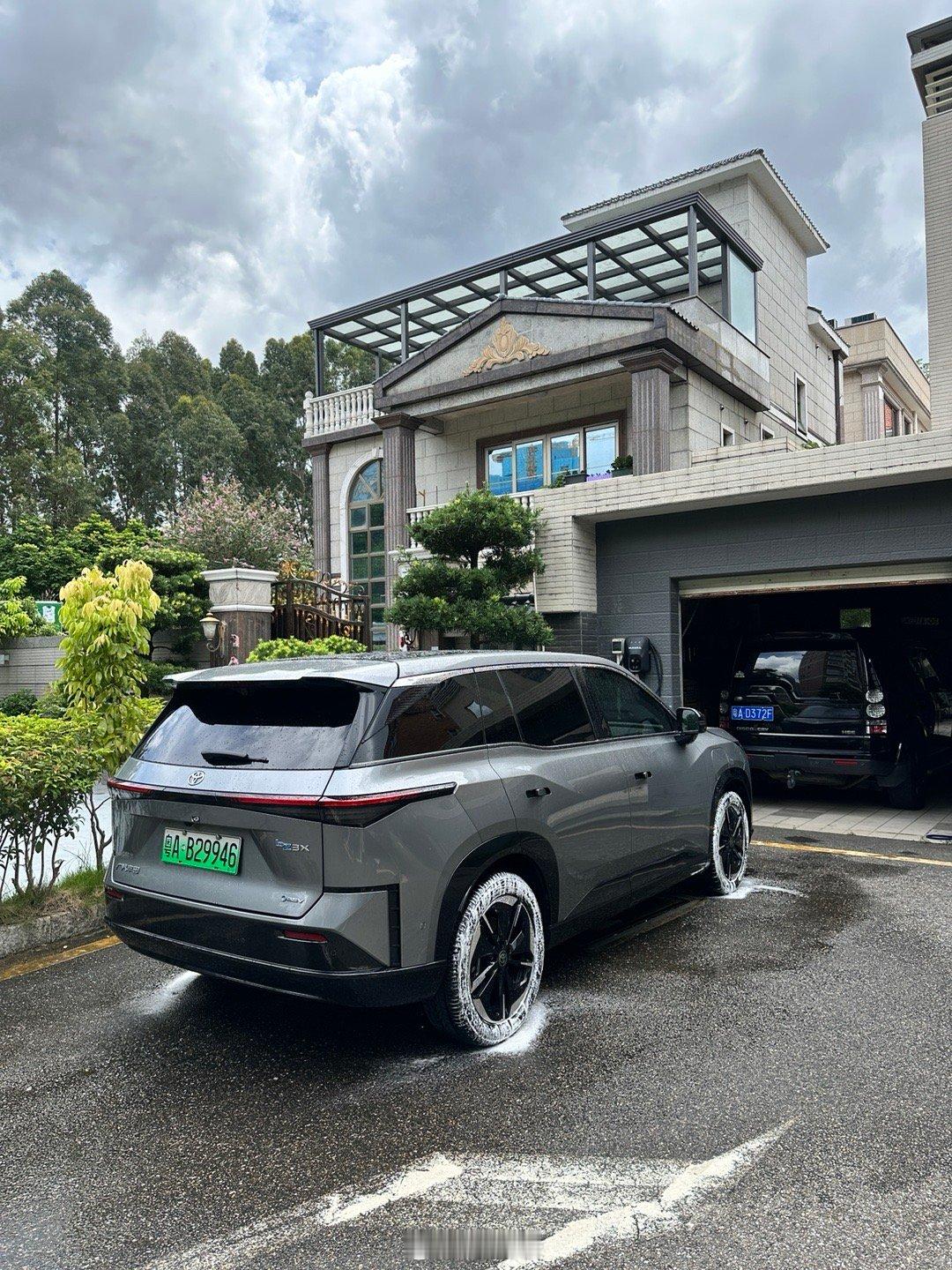 自己洗车是一种乐趣​​​