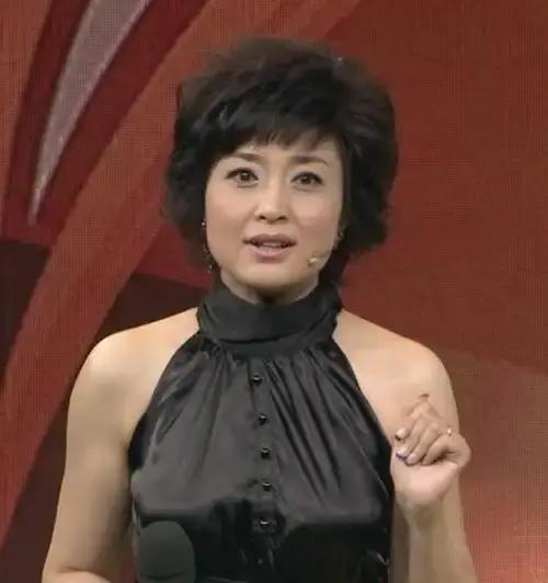 童可欣，1973年7月25日出生，河北人，央视体育频道主持人、赛事评论员，本科读