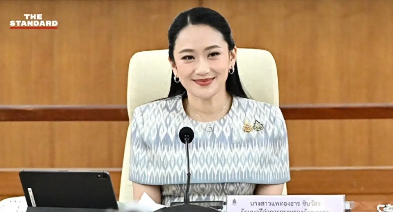 佩通坦主持重要会议，对媒体执意称好久不见！尽管被暂停了泰国总理的职务，佩通坦