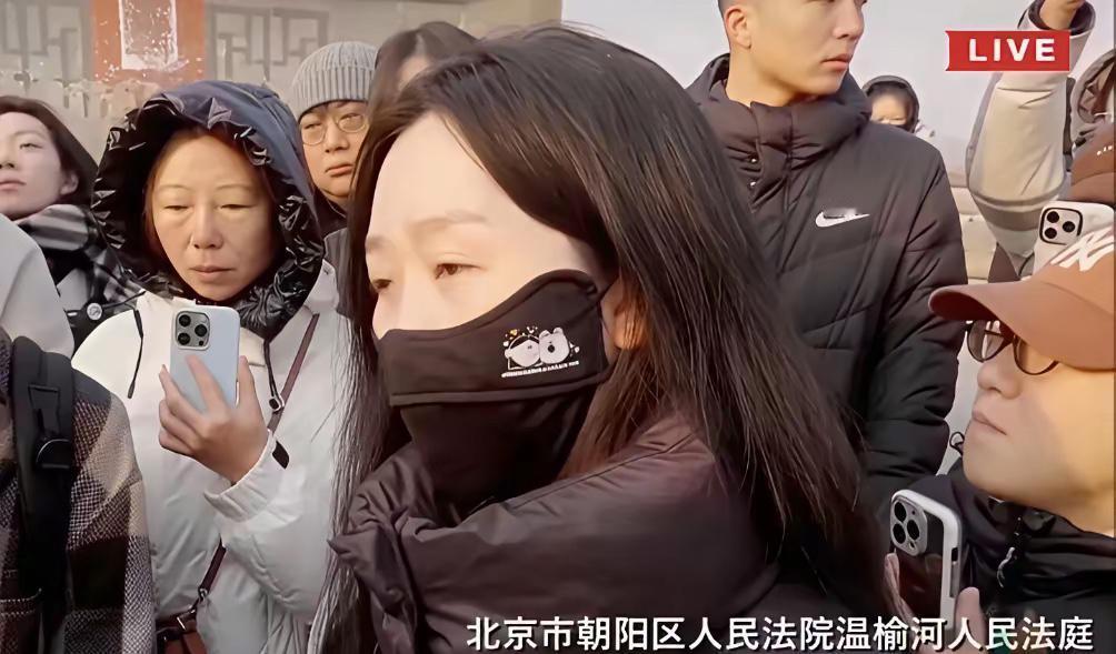 社区每年都在小区投放灭鼠药，这是否构成危害公共安全罪呢？北京的李姐如今成了“全网