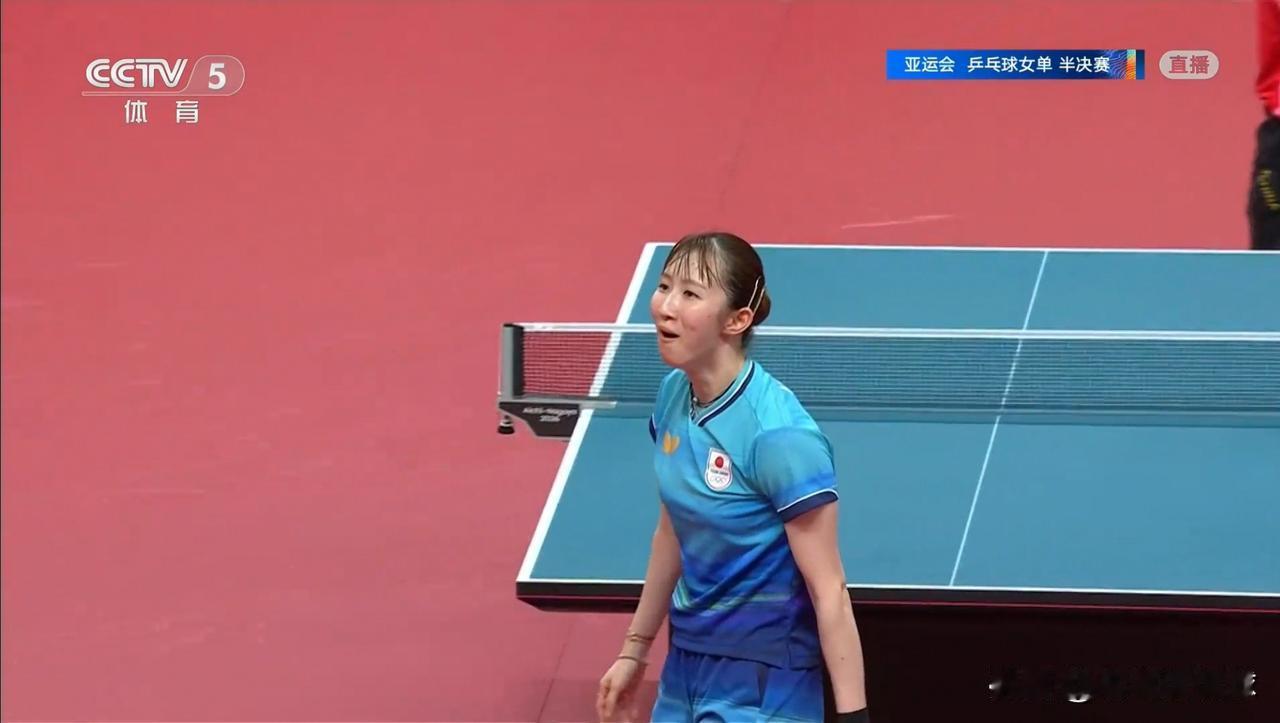 日本女乒选手早田希娜真是太阴险狡诈了！在今天进行的一场亚运会乒乓球女单半决赛中，