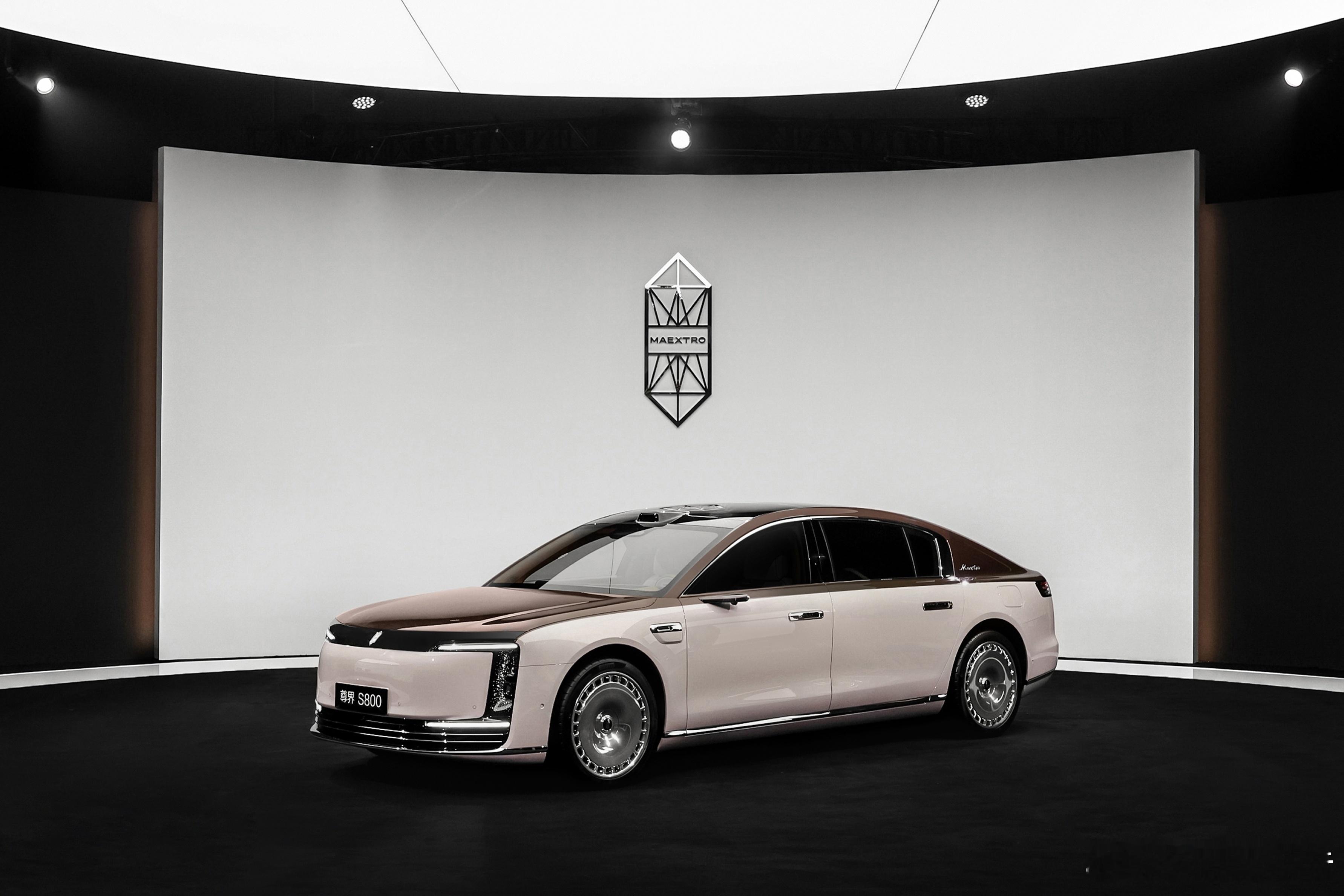 尊界S800上市50天大定破8000台7月18日，据尊界汽车官方海报显示，尊界S