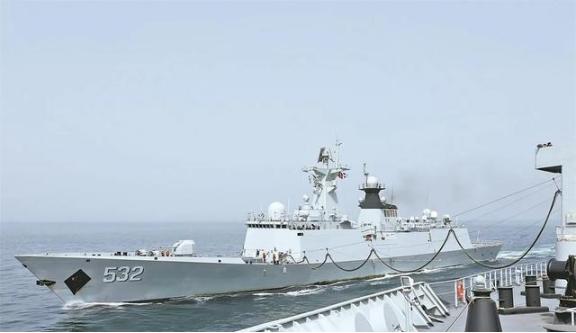 如果中美真打起来，美军会不会像当年轰炸伊拉克那样，直接对大陆来个全面战略轰炸？说