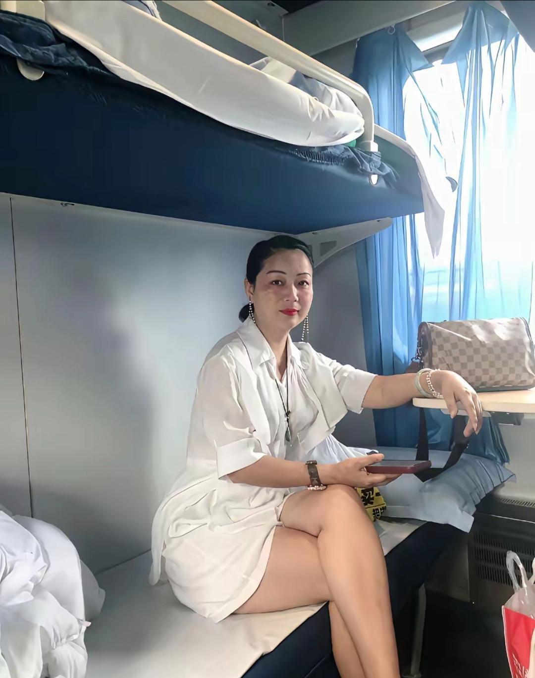虽然五十多了，心态真好