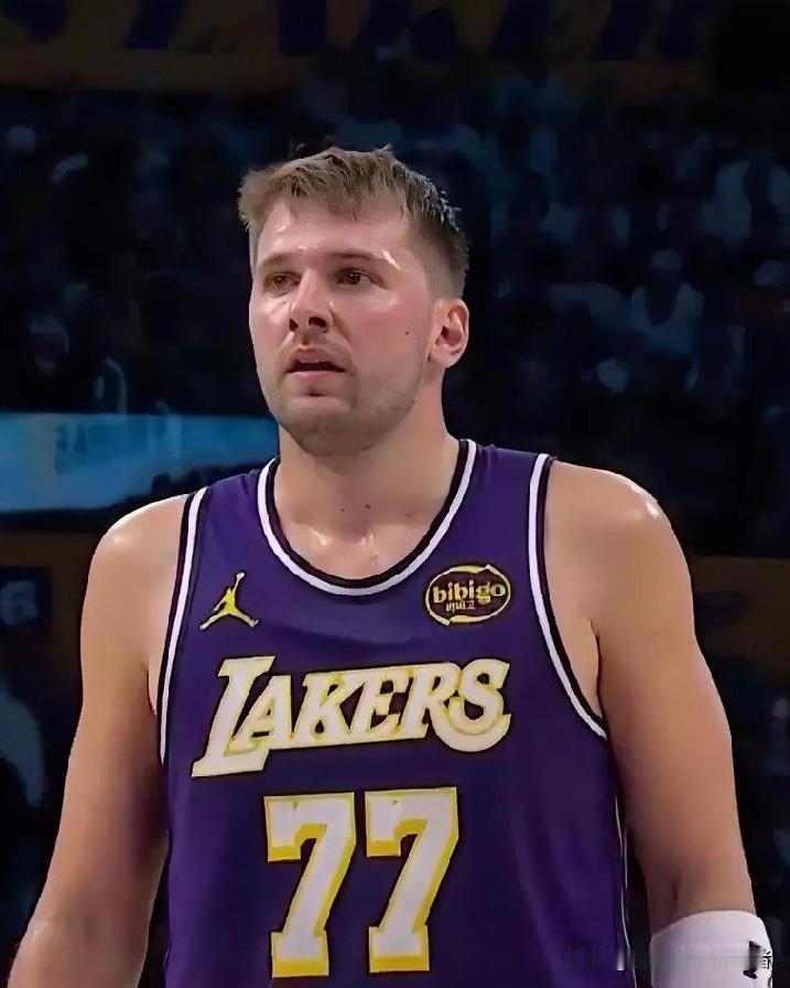 不出意外的话！！今年的助攻王后卫球员恐怕拿不到了！！！新赛季打到目前球员助攻排