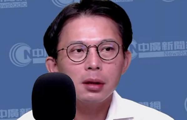 民众党主席黄国昌今日接受《千秋万事》专访，谈及遭控小姨子注资公司养狗仔后又赢了官