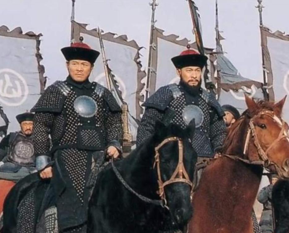 1749年，乾隆亲自审问川陕总督张广泗，下令对其严刑拷打，张广泗虽满身是伤仍不停