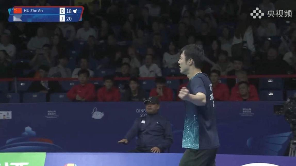 只有王子维在坚守，拿到团体赛唯一的一分，中国台湾男团全队坑二单，他们真应该集体给