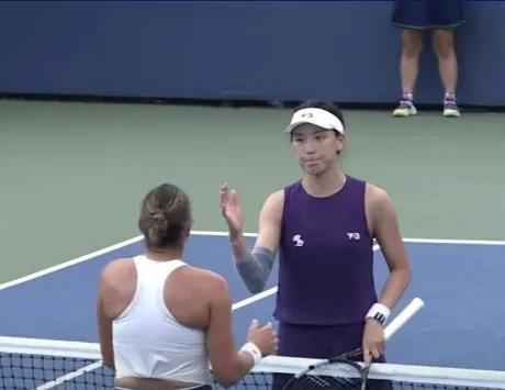 中国独苗！王欣瑜逆转多勒海德，闯过美网首轮熬夜值了！王欣瑜赢了！刚刚落幕的美