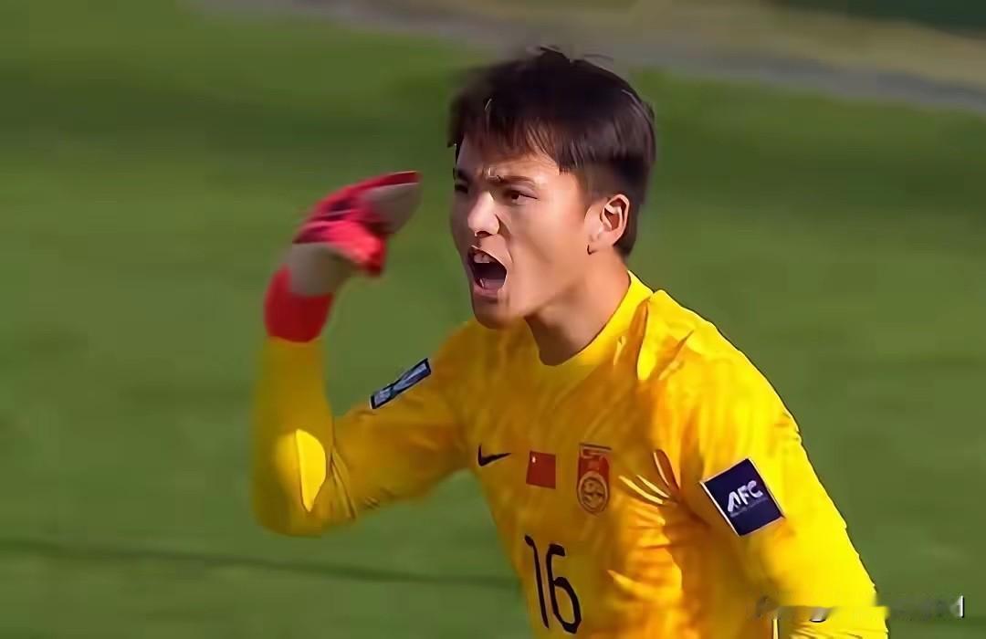 昨晚U23亚洲杯国足对阵泰国队的比赛结束后，三场小组赛国足踢进一球拼入淘汰赛，一