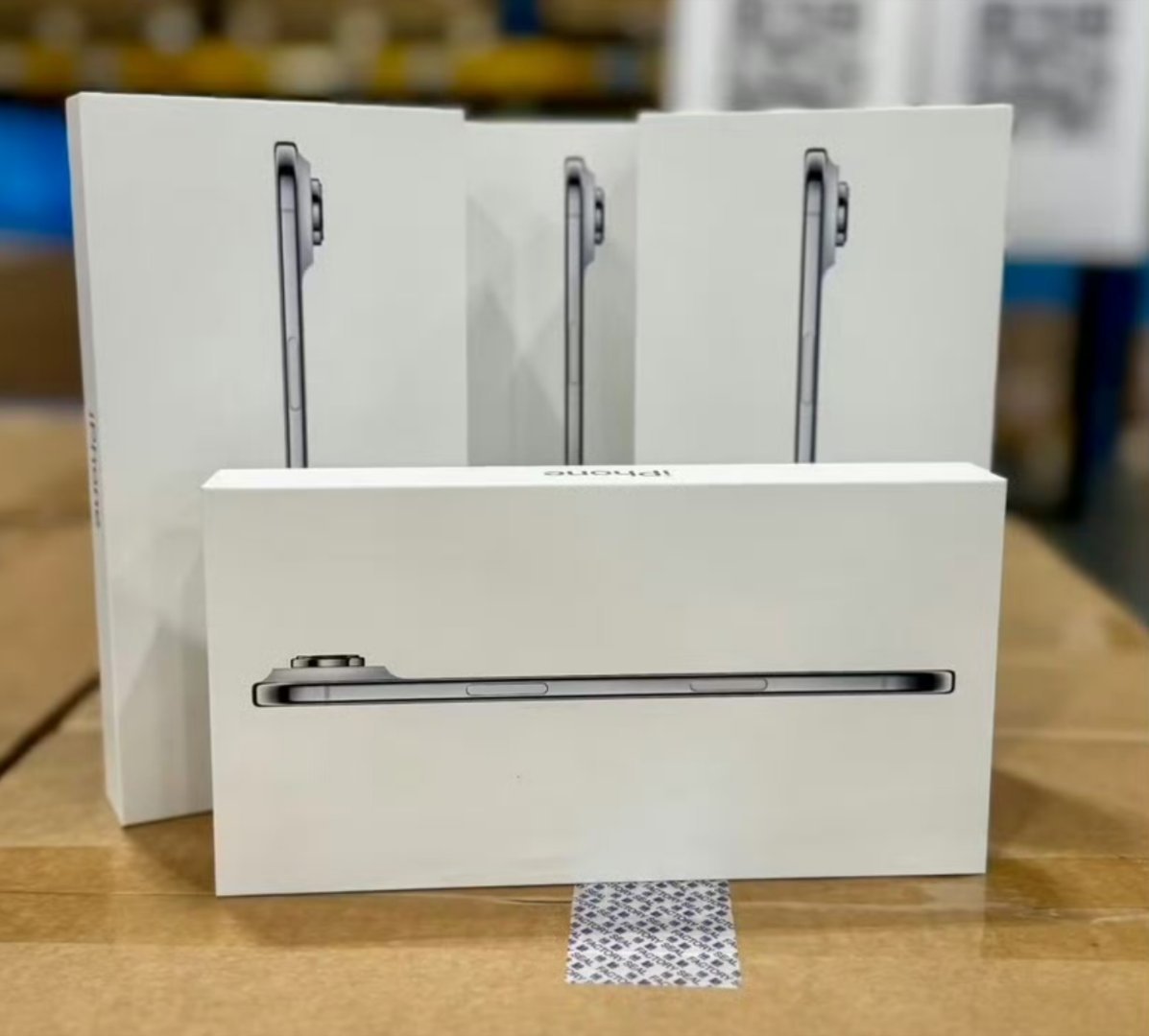 iPhone17系列真机包装盒曝光差点以为是要说真机包装取消[doge]毕竟，可以更