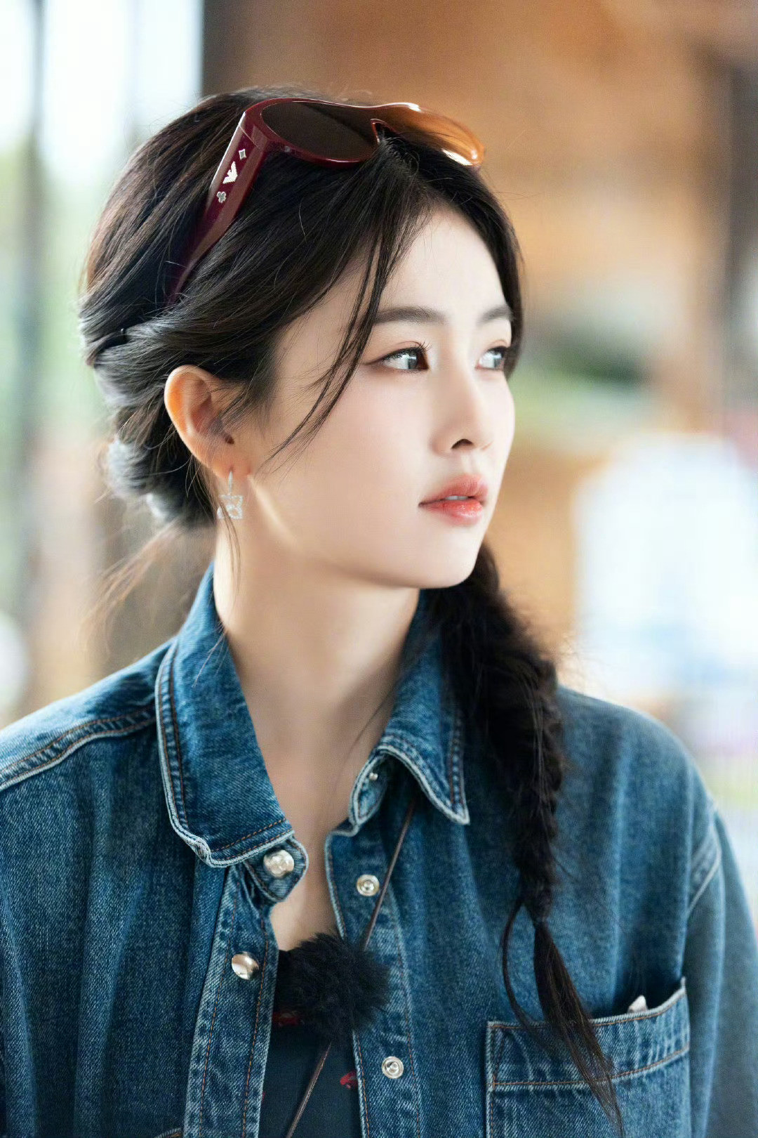 只有白鹿一个人自恋白鹿和王鹤棣这段对话太逗啦😆白鹿说俩人用自己照片当壁纸是自