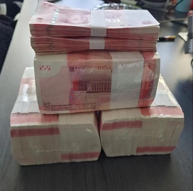 永耀集团刘向东被捕：事情是这样的：杭州的刘向东，专门找人头放高利贷，金额可能高达