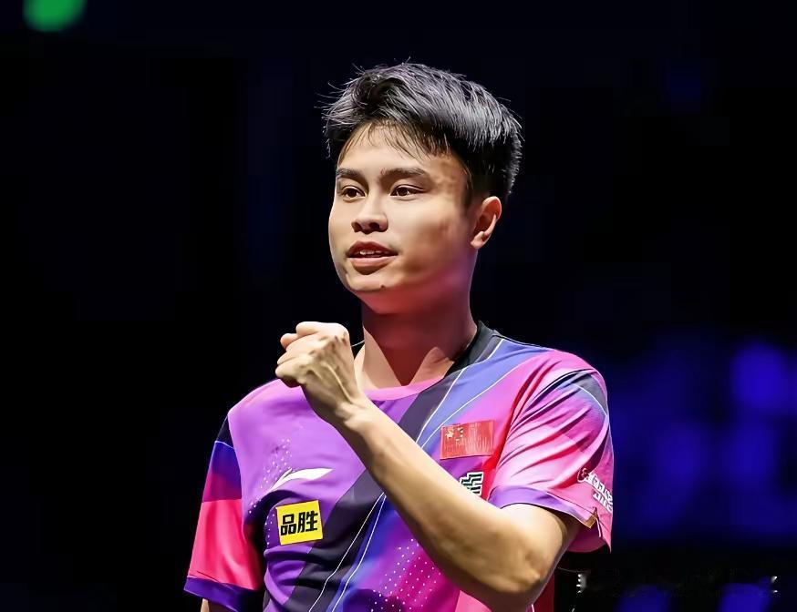 周启豪这个人可交朋友！周启豪多哈一战成名，但周启豪没有发帖渲染自己夺冠的事。而是