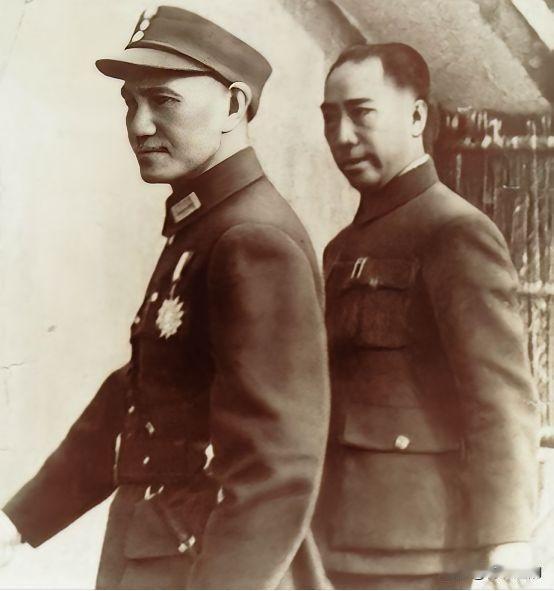 1942年，得知李开峰投敌后，戴笠一怒之下直接放话：“谁铲除李开峰就赏他20万大
