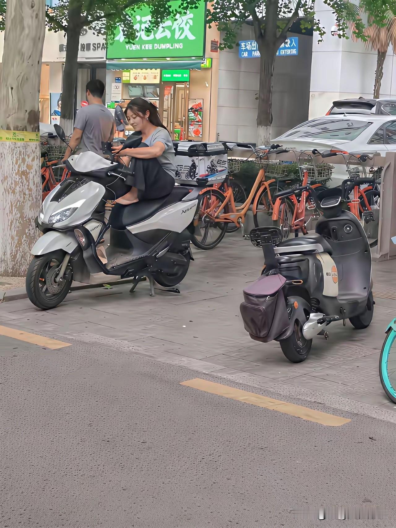 一看就知道，这是一个好女人，不接受反驳！