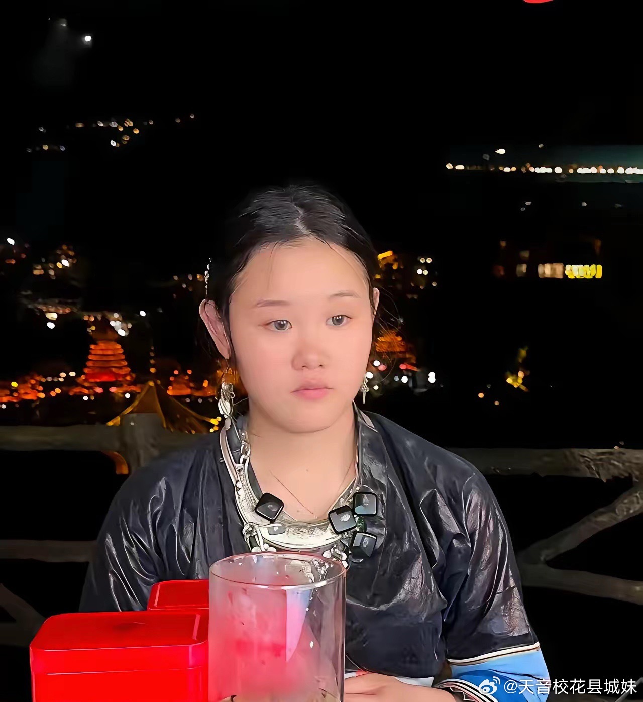 张家齐还是太嫩了，还是得靠全进华带，但个人觉得她对全进华态度不是很好估计很难再同
