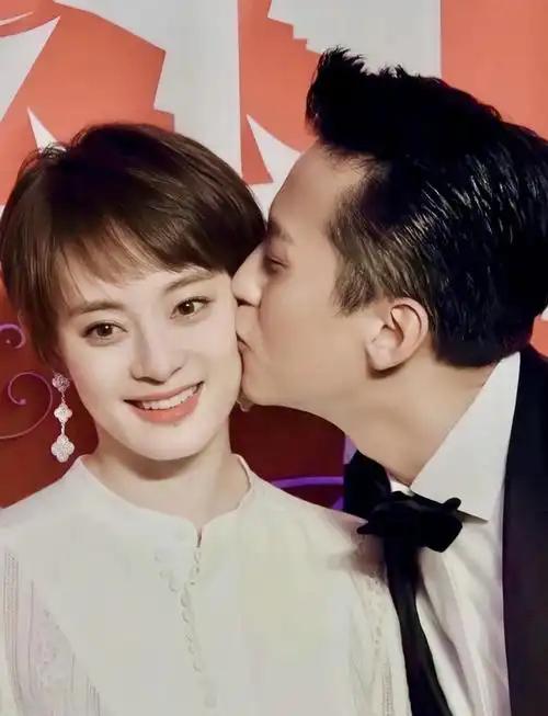 原生家庭的伤，终被爱情治愈❤️邓超孙俪因戏结缘，带着各自的过往顾虑，却用十年婚