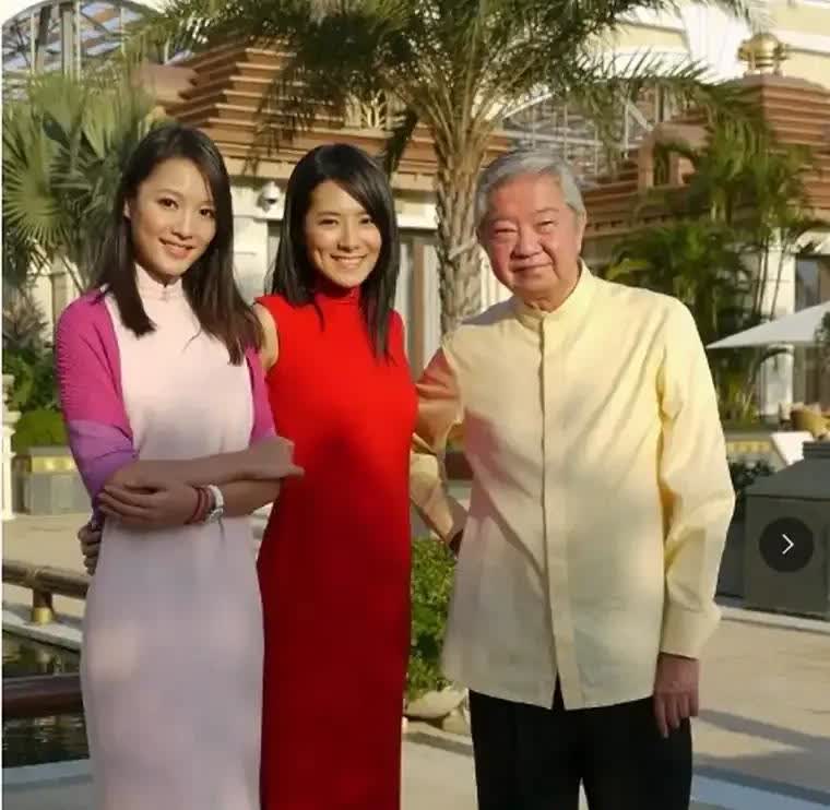 许多人羡慕蔡澜，​风光无限死而无憾。活着有钱有闲，天下美食尝遍。