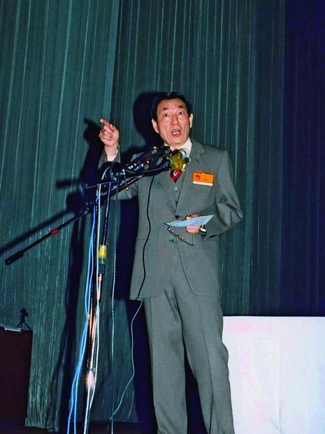 西方拿人权说事，朱镕基一番话令对手无言以对当年，美国人总喜欢拿“人权