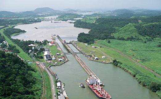 巴拿马彻底失算了，本想着侵吞中国港口能发一笔横财，顺带给美国展示一下其倒向西方的