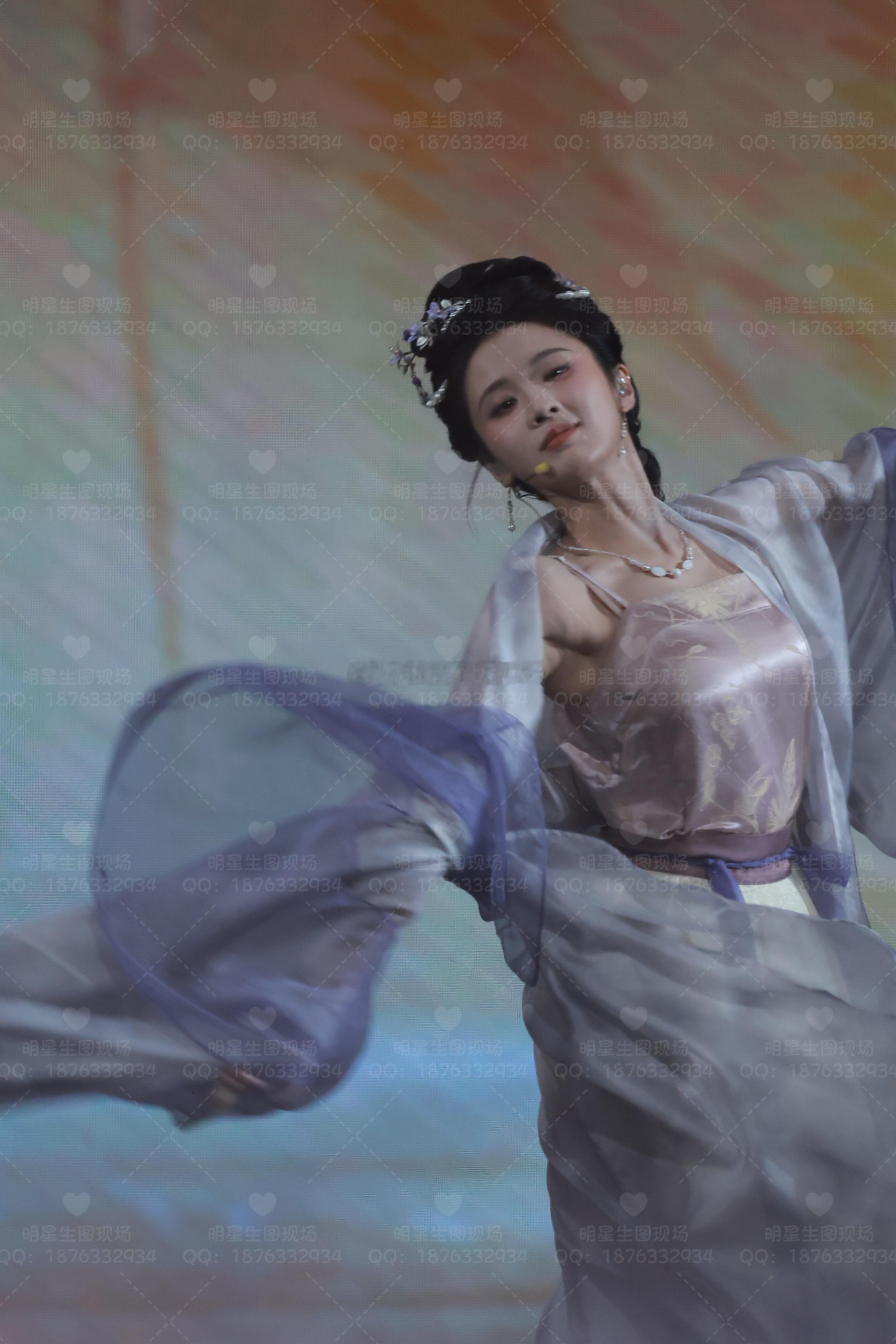 🩷张予曦毛晓彤张慧雯张韶涵刘浩存抖音舞台​​​