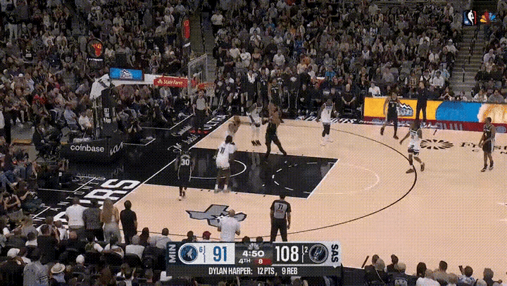 NBA你就是文班亚马的大号玩具作为四届DPOY的戈贝尔，在自己的法国小老弟文班
