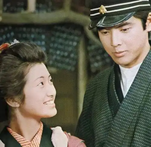 1972年，诺贝尔奖得主川端康成选择了吞煤自尽，他在救护车上留下了九个字的遗言，
