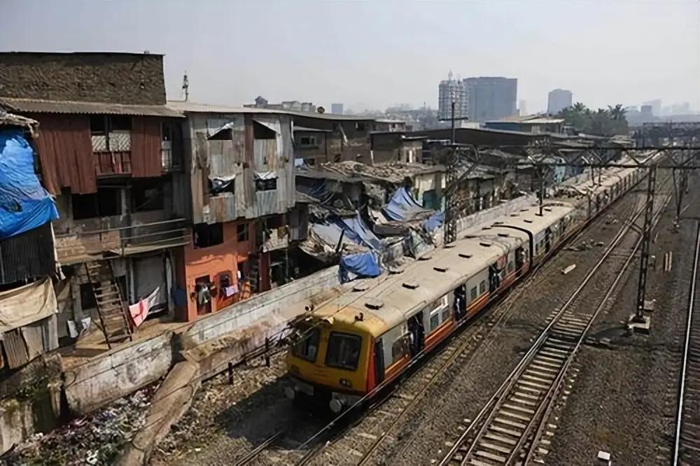 果不其然！印度共产党突然宣布了！ 12月12日的新德里，印共在全国性会议上高