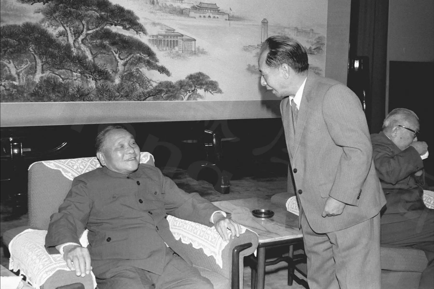 三位伟人，永远怀念。[玫瑰][玫瑰][玫瑰]