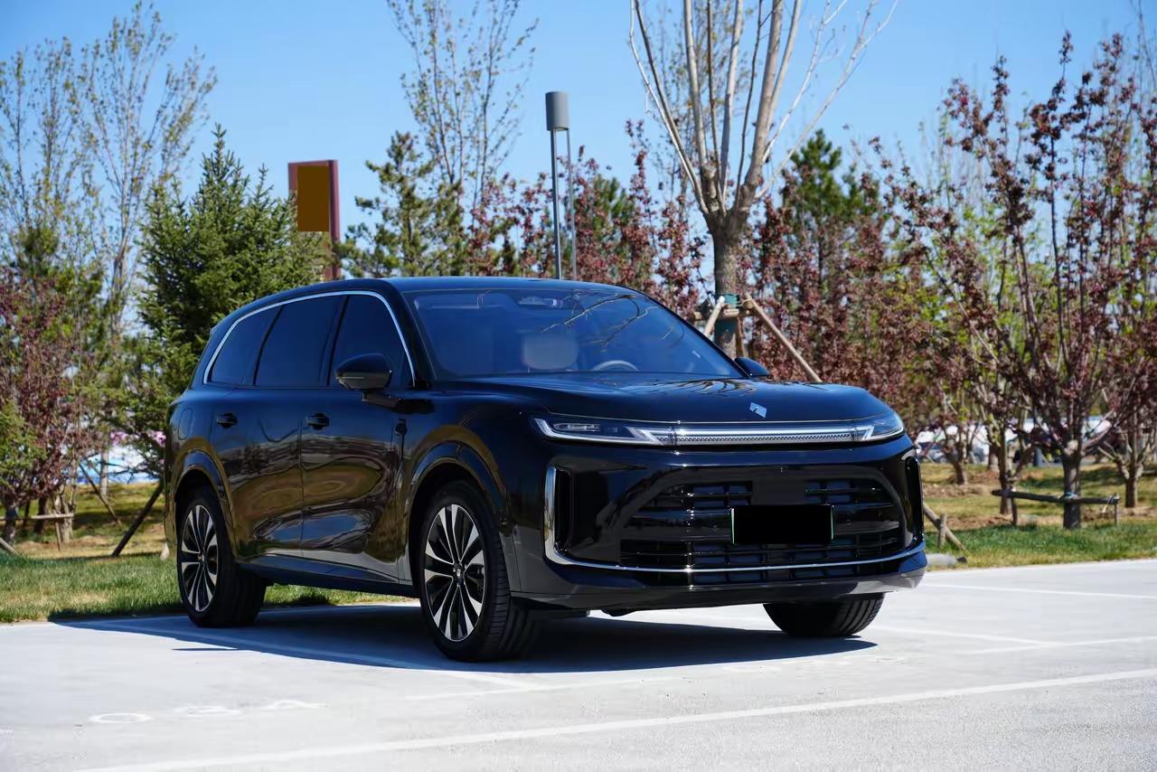 都说人民需要什么五菱就造什么，这一次他也没让大家失望，你。都知道在豪华大6座su