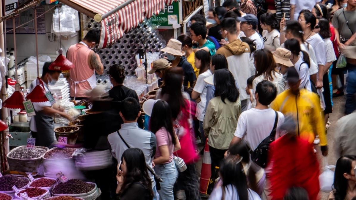 🔥火遍全国！昆明篆新农贸市场，从菜篮子变身文旅新地标昆明篆新农贸市场彻底火