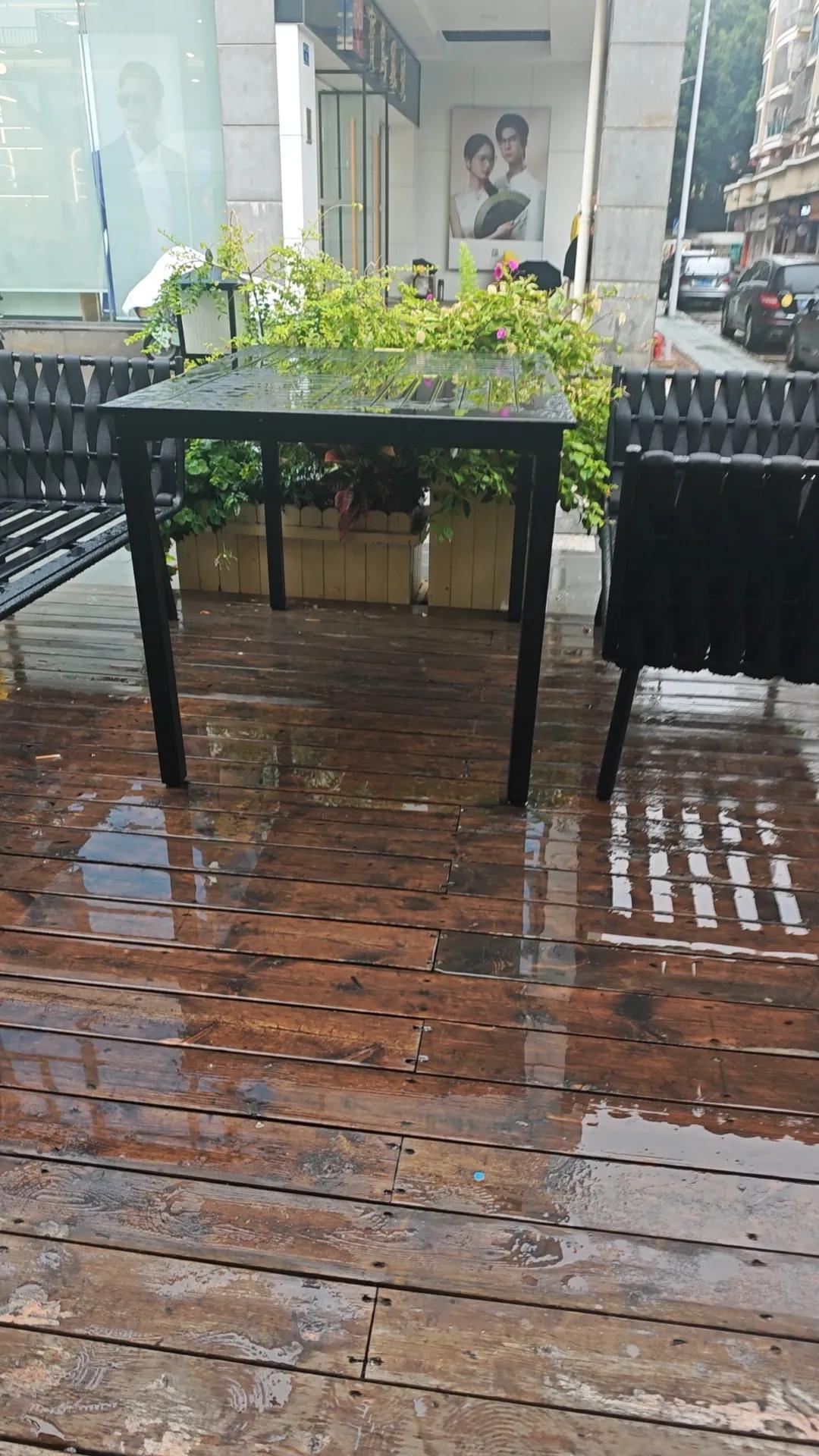 “男人要找一看就想睡的人，女人要找一碰就无法拒绝的人。”这就是生理性喜欢，