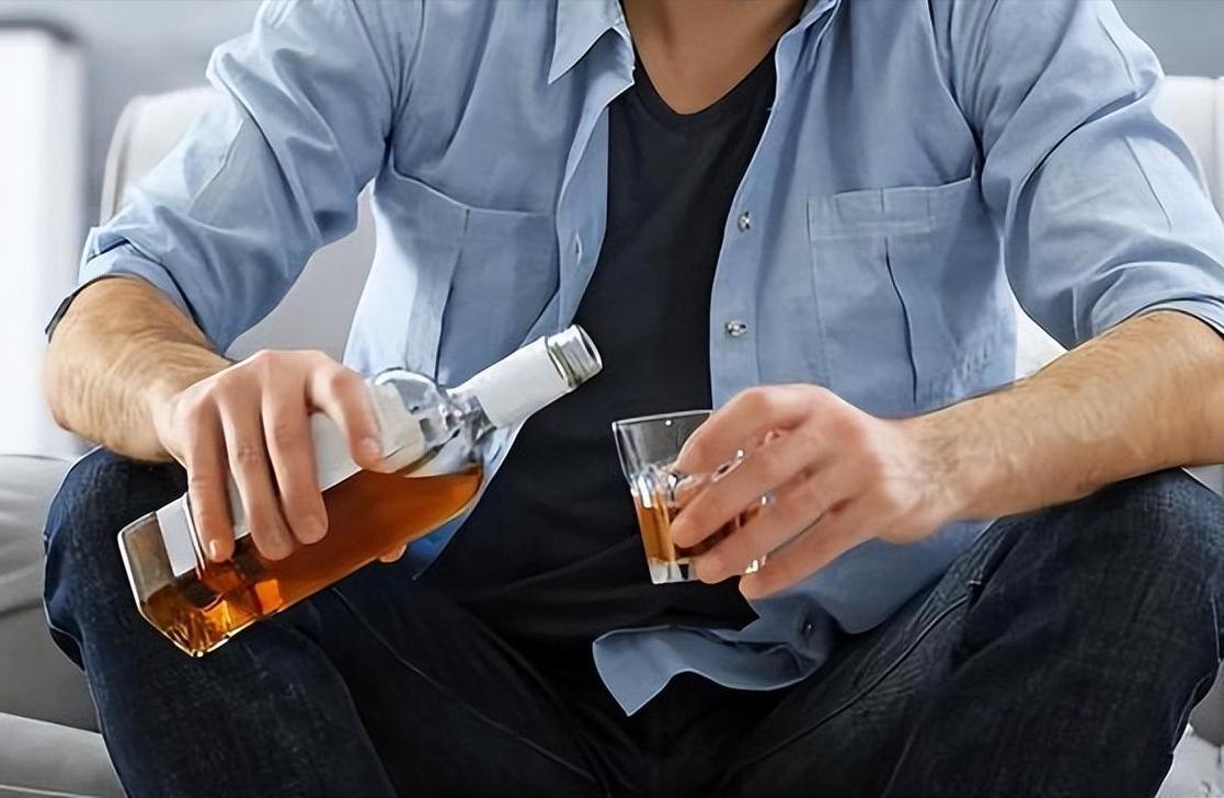 人不会无故得胰腺炎！调查发现：得胰腺炎的人，大多有这4个原因胰腺炎不是突发的