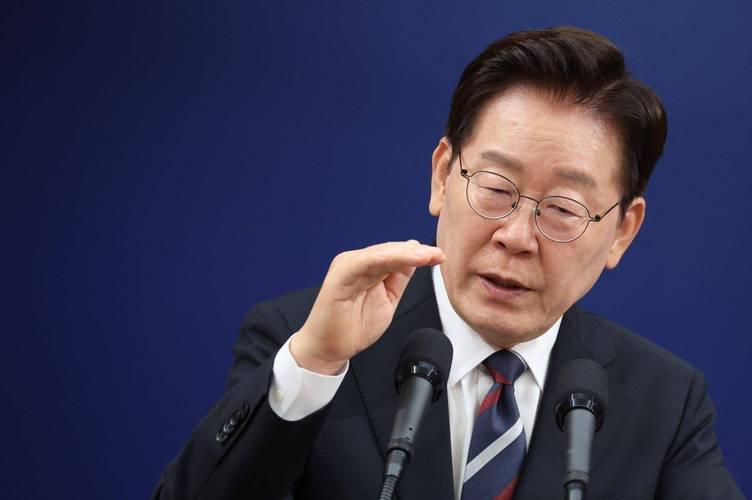 李在明露出凶狠獠牙，要对中国渔民下狠手，暴力执法惨案历历在目6月24日，韩国