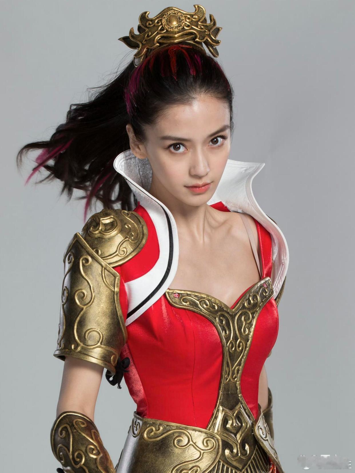 baby早期红甲金饰战神妆，飒爽英姿藏温柔，谁说女将不能美？