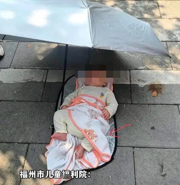 福州弃婴事件看哭无数家长：细节藏尽无奈，哪有父母舍得亲手放手刷到福州弃婴这件