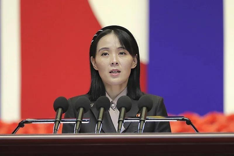 乌克兰明白了，都以为是伊朗、朝鲜在给俄罗斯输血，谁承想，真正让莫斯科站稳的，是那