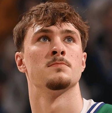 弗拉格去独行侠早已经内定。此前曾爆料伦纳德涉嫌阴阳合同事件的记者PabloTo